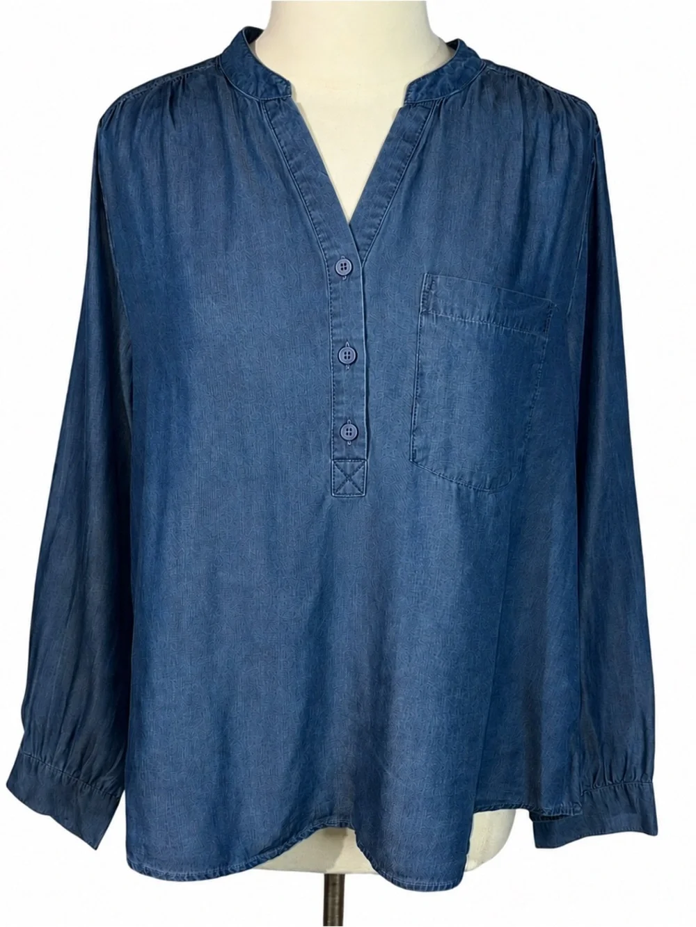 Alison Andrews Indigo Chambray Lyocell Tunic XL Half Button Flowy Top - Picture 3 of 8
